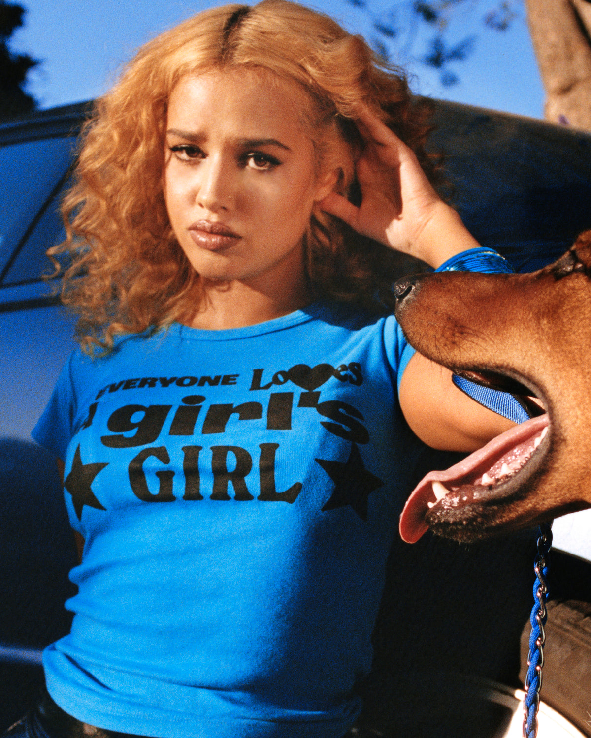 Everyone Loves A Girl’s Girl - Blue